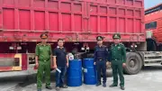 Phát Hiện 400 Lít Dầu Diesel Trong Ngăn Chứa Bí Mật Xe Đầu Kéo Tại Cửa Khẩu Lao Bảo