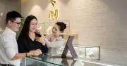 PNJ báo cáo năm 2025: Ngành vàng đối mặt cơn bão kép, tiêu thụ trang sức giảm 20%