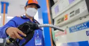 Quốc hội áp dụng thuế 0 đồng cho xăng dầu và nhiên liệu bay từ tháng 4/2026