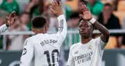 Real Madrid đánh rơi chiến thắng trước Real Betis ở phút bù giờ