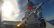 ROKETSAN ra mắt tên lửa ATMACA tại DSA 2026, ký hợp đồng với Malaysia