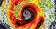 Siêu bão Sinlaku duy trì sức gió 210km/h, hướng về quần đảo Bắc Mariana