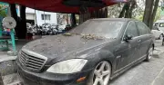 Siêu xe Mercedes S63 AMG bị bỏ quên 10 năm trên vỉa hè Hà Nội đã được di dời