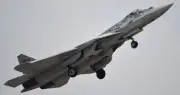 So Sánh Su-57 và F-16: Cuộc Đua Công Nghệ Trên Bầu Trời Thế Giới