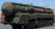 So sánh tên lửa siêu vượt âm Oreshnik Nga và Dark Eagle Mỹ: Khác biệt chiến lược