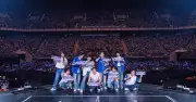 Sập lan can tại concert Super Junior, ba khán giả bị thương trong đêm diễn kỷ niệm 20 năm