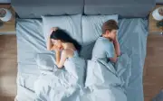 Tự ti về cơ thể sau tuổi 40: Rào cản thầm lặng khiến nhiều người né tránh chuyện ấy