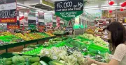 Thủ tướng chỉ đạo quyết liệt bình ổn giá, ứng phó biến động toàn cầu