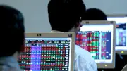 Thị Trường Chứng Khoán Chìm Trong Sắc Đỏ, Thanh Khoản Giảm Mạnh