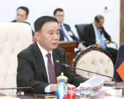 Thường trực Ban Bí thư Trần Cẩm Tú hội đàm với Phó Chủ tịch Đảng Cộng sản Trung Quốc