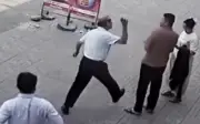 Tài xế taxi dùng gạch tấn công hành khách ở Nghệ An, nạn nhân nhập viện