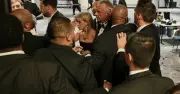 Tiếng động lớn khiến Tổng thống Trump phải rời bữa tiệc phóng viên