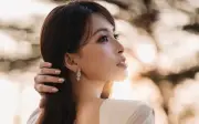 Tiểu Vy khoe vòng eo thon gọn, khẳng định danh hiệu mỹ nhân ngàn năm có một