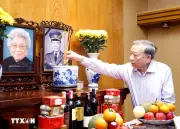Tổng Bí thư, Chủ tịch nước Tô Lâm dâng hương tưởng niệm các nhà lãnh đạo tiền bối