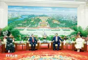 Tổng Bí thư, Chủ tịch nước Tô Lâm và phu nhân cùng Tổng Bí thư, Chủ tịch nước Tập Cận Bình và phu nhân dự tiệc trà