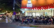 TP.HCM: Hàng loạt quán ăn chiếm dụng vỉa hè, lòng đường trong thời gian dài