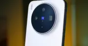 Trên tay vivo X300s: Thiết kế gọn nhẹ, pin 7.000mAh siêu trâu, camera đủ dùng