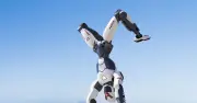 Trung Quốc tung robot hình người siêu rẻ lên sàn TMĐT, tham vọng bá chủ toàn cầu