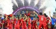 U17 Việt Nam nâng cúp vô địch Đông Nam Á trong niềm hân hoan