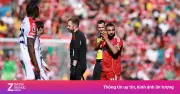 Video những bước đi cuối cùng của Salah tại Anfield