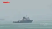 Video tàu thuyền dừng yên tại eo biển Hormuz, đàm phán Mỹ-Iran đình trệ