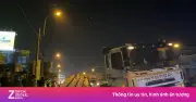 Xe đầu kéo chở thép đè bẹp xe máy trên Quốc lộ 1 tại Tây Ninh