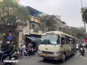 Đề xuất mới: Xe trung chuyển chạy 24/24, ô tô từ 28 chỗ trở lên được lưu thông