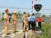 Đẩy mạnh tuần tra và lắp biển cảnh báo ngăn chặn tai nạn đường sắt
