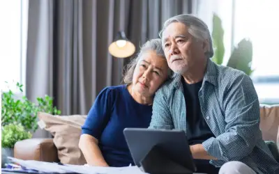 3 bí mật cha mẹ thường giấu kín khi về già: Đọc đến đâu nhói lòng đến đó