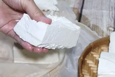 4 loại đậu phụ không nên mua vì chứa mầm bệnh, chuyên gia khuyến cáo