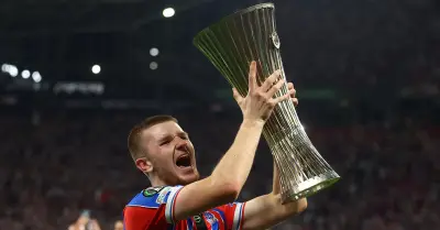 Adam Wharton tỏa sáng giúp Crystal Palace vô địch Conference League