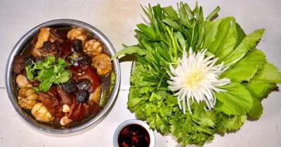 Bí quyết giữ lửa hơn 50 năm của món giò heo bắc thảo Cà Mau