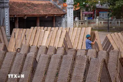 Bánh đa nem Thổ Hà giữ lửa làng nghề truyền thống bên sông Cầu