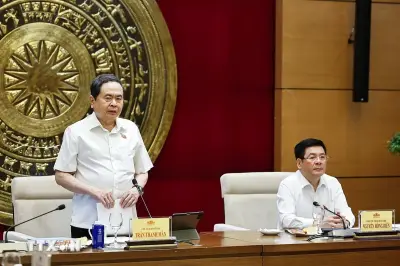 Chủ tịch Quốc hội làm việc với Thường trực Ủy ban Khoa học, Công nghệ và Môi trường