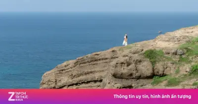 Chính quyền Lý Sơn cảnh báo nguy hiểm khi chụp ảnh trên đỉnh núi Thới Lới