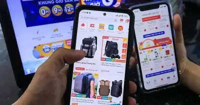 Chuyên gia cảnh báo phí sàn TMĐT tăng cao, người bán và người tiêu dùng chịu thiệt