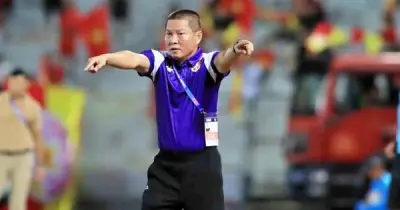 CLB Ninh Bình thay 4 HLV một mùa, đặt niềm tin vào ông Chu Đình Nghiêm