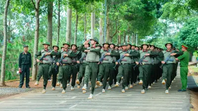 Cảnh sát cơ động Tây Nguyên dạy chiến sĩ kỹ năng số, chống lừa đảo công nghệ cao