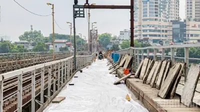Cầu Long Biên khoác áo mới sau gần 2 tháng sửa chữa, sẵn sàng thông xe