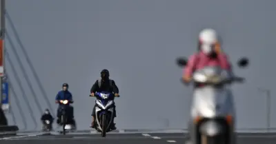 Hà Nội nóng 39,7 độ C, miền Bắc và Trung Bộ hứng nắng gay gắt