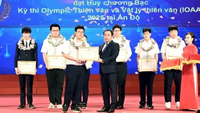 Hà Nội ưu tiên nguồn lực cho văn hóa, giáo dục, y tế