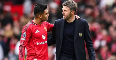 MU chi 5 bom tấn tặng Carrick làm quà chia tay
