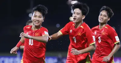 Nguyễn Lực - Chuyên gia đá phạt giúp U17 Việt Nam ngược dòng ngoạn mục