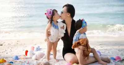 Sao Việt 13/5: Phương Oanh đưa con tắm biển, Quỳnh Nga khoe dáng