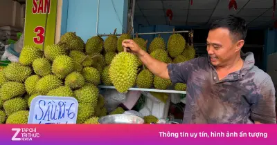 Sầu riêng 50.000 đồng/kg ế ẩm, loại nửa triệu đồng/kg lại cháy hàng
