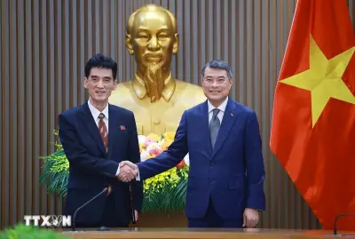 Thủ tướng Lê Minh Hưng tiếp Đại sứ Triều Tiên và Cuba