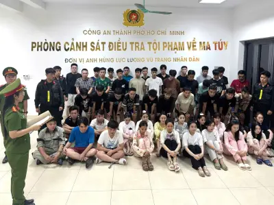Triệt phá tụ điểm quán bar Revo liên quan đường dây ma túy phức tạp tại TP.HCM