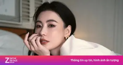 Trương Bá Chi hoảng hốt vì đau bụng dữ dội, suýt ngất trong phòng tắm