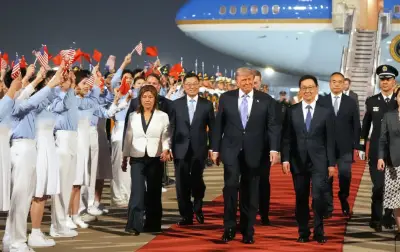 Video dân tỷ phú công nghệ tháp tùng Tổng thống Mỹ Donald Trump thăm Trung Quốc