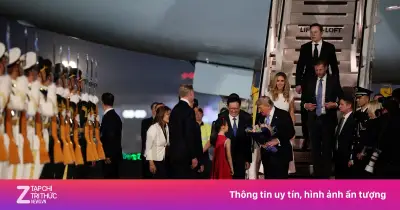 Video: Trung Quốc trải thảm đỏ đón ông Trump tại sân bay Bắc Kinh